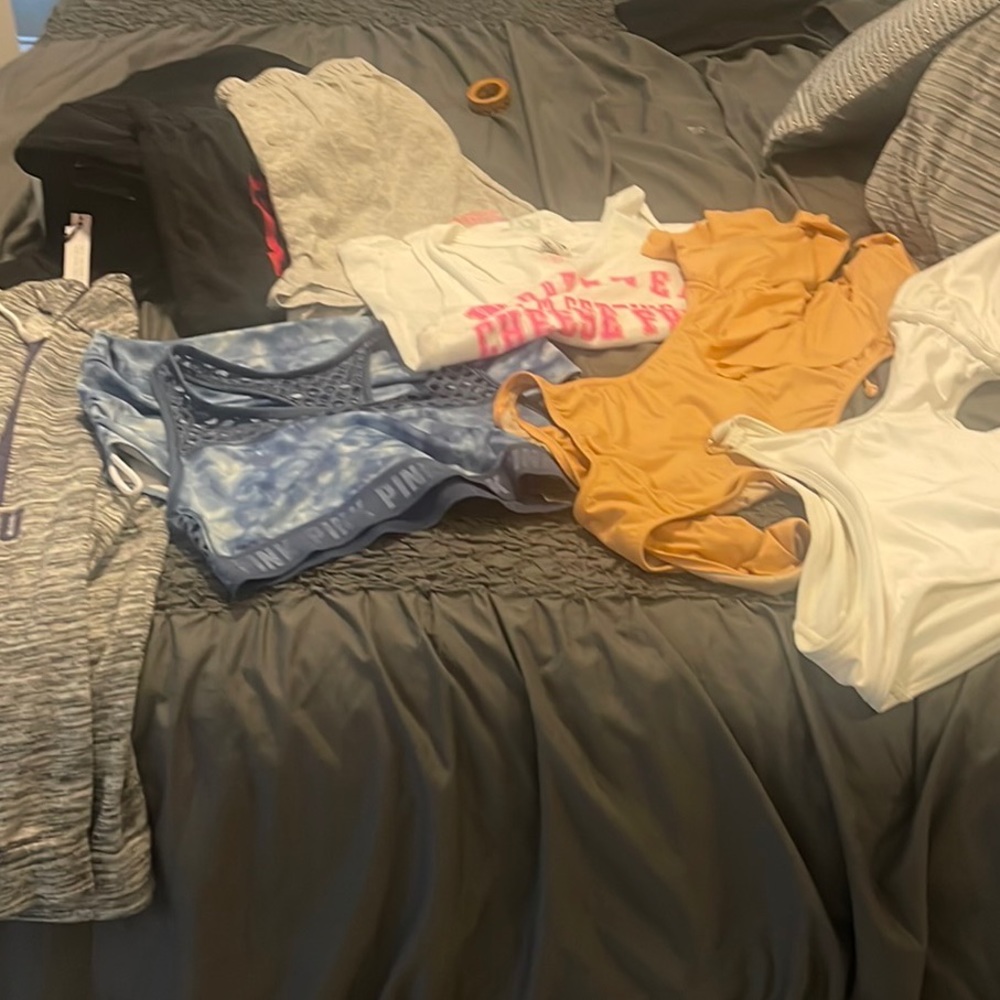 VS Pink bundle. All you need for now